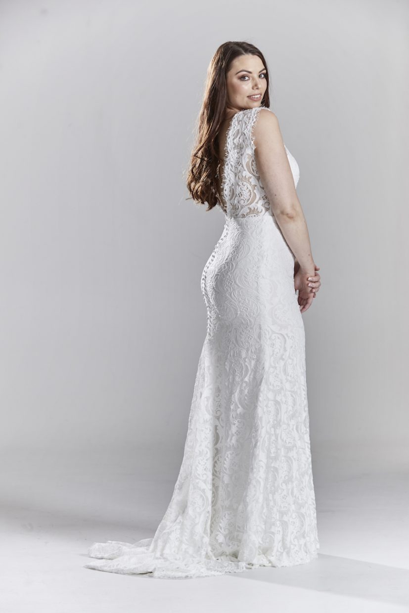Daisy-Brides-Bluebell-Curve-wedding-dress