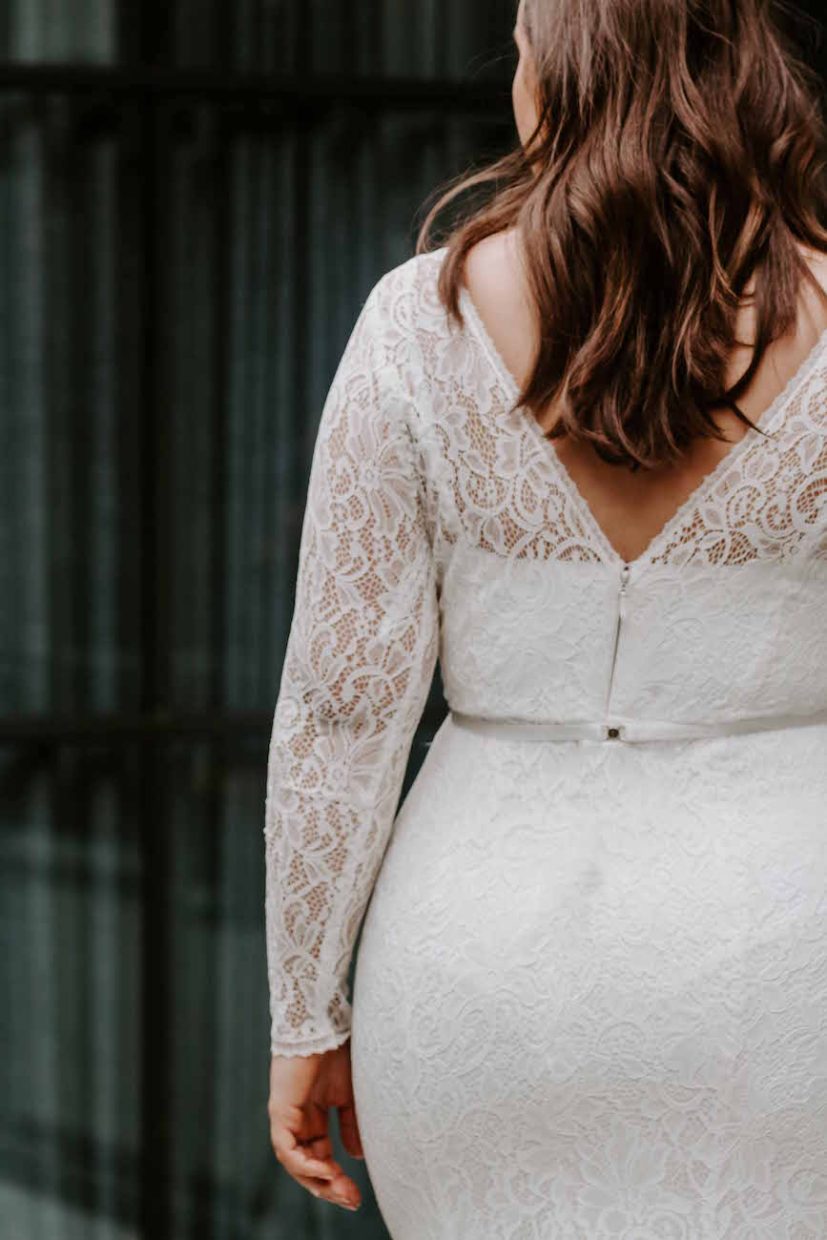 Karen WIllis Holmes Karina Curve