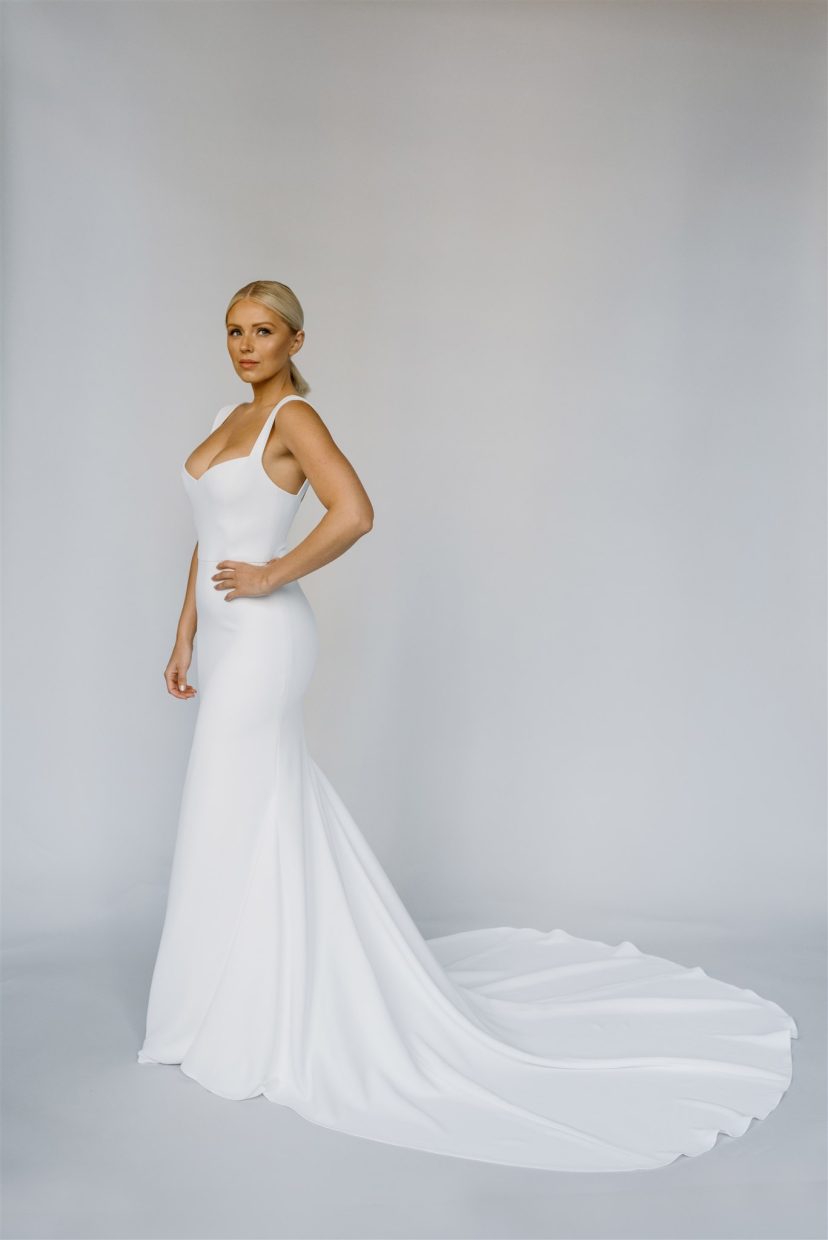 Pronovias rama outlet wedding dress