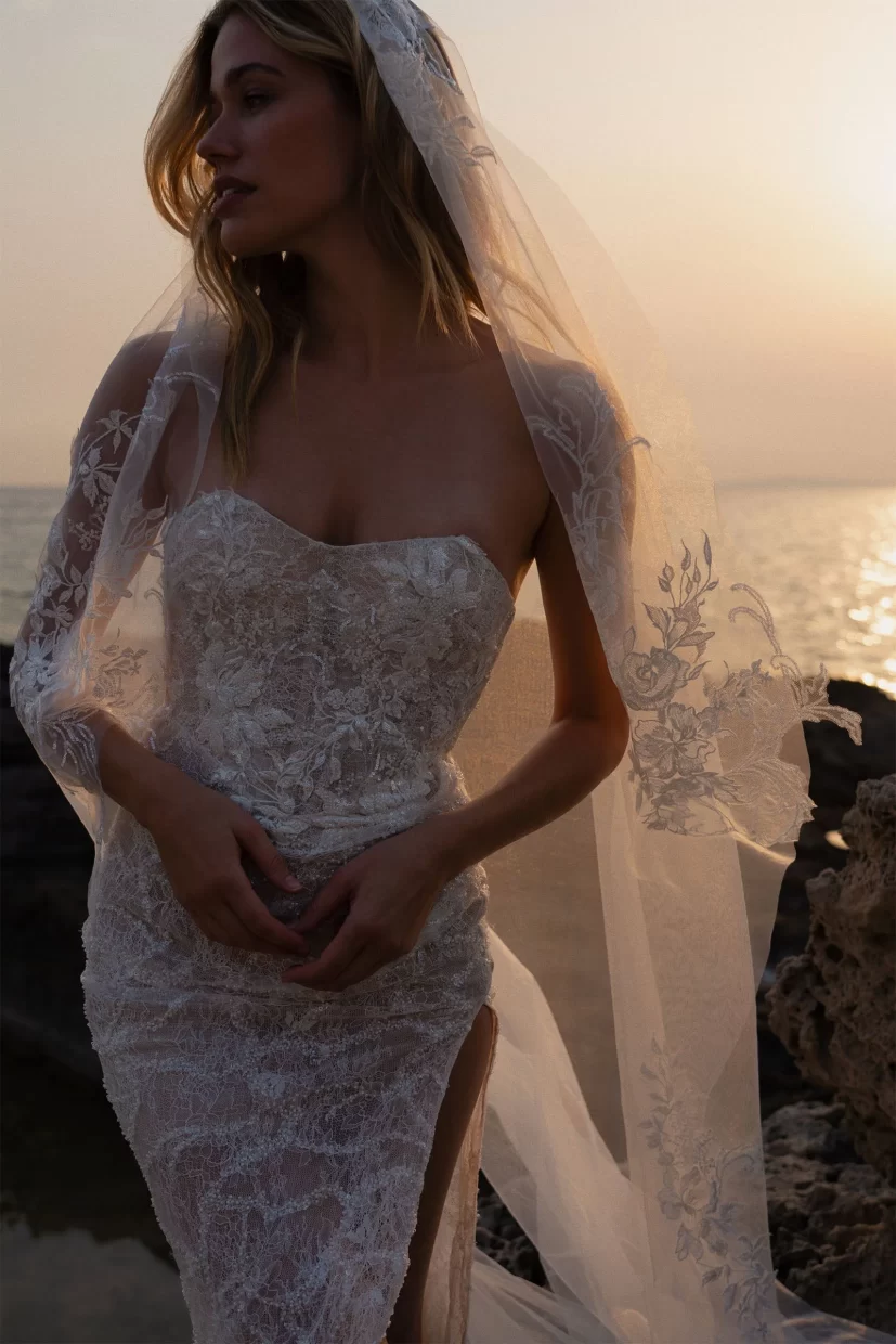 Grace Loves Lace Cartier