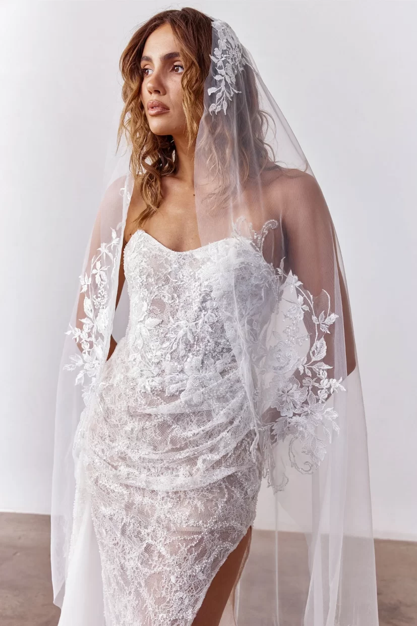 Grace Loves Lace Cartier