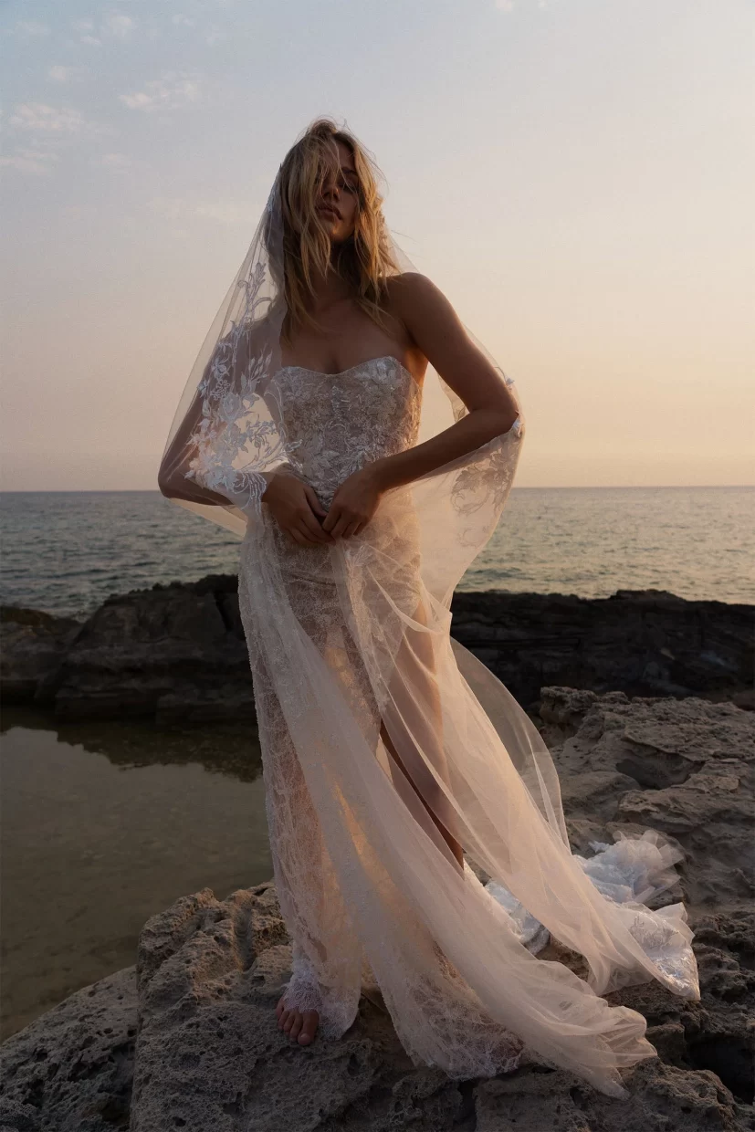 Grace Loves Lace Cartier