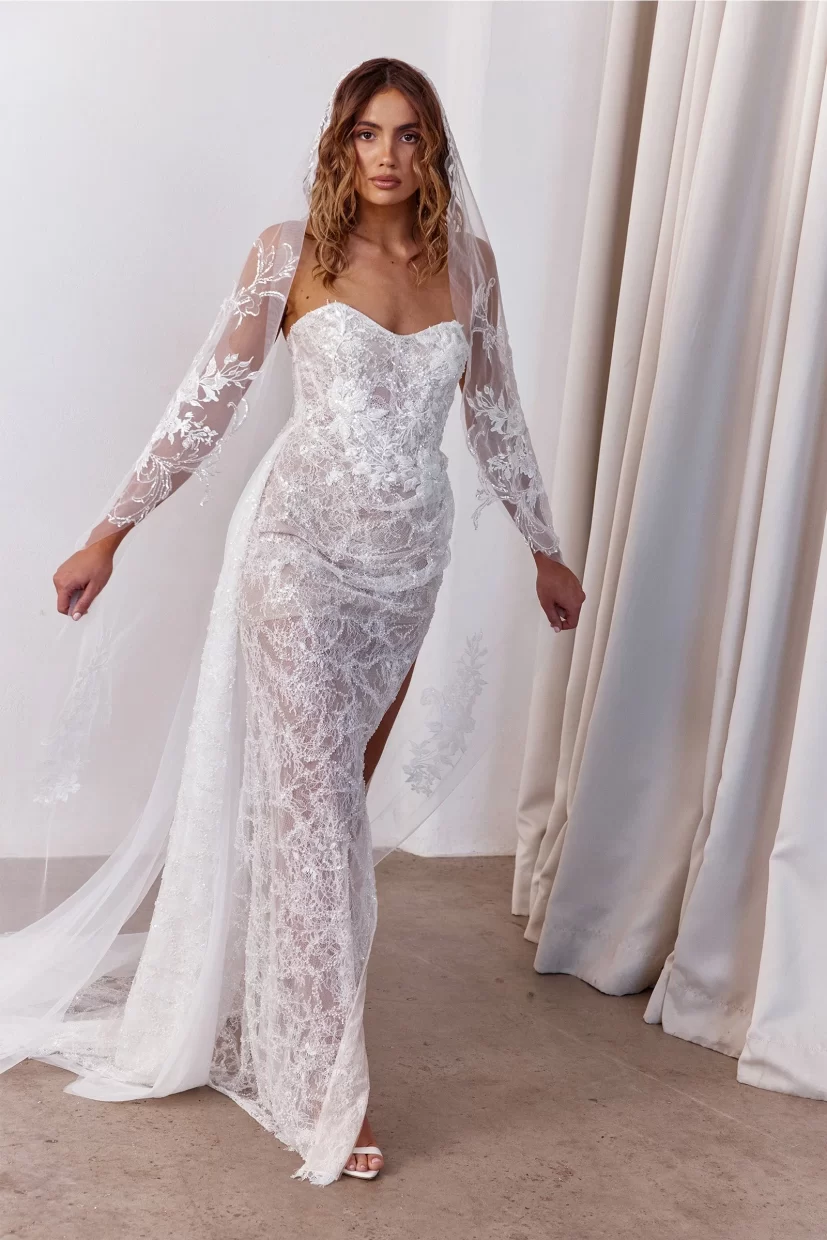 Grace Loves Lace Cartier