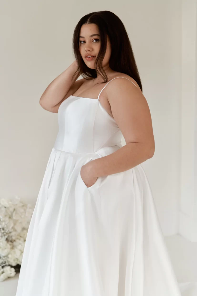 Truvelle Sylvia Curve