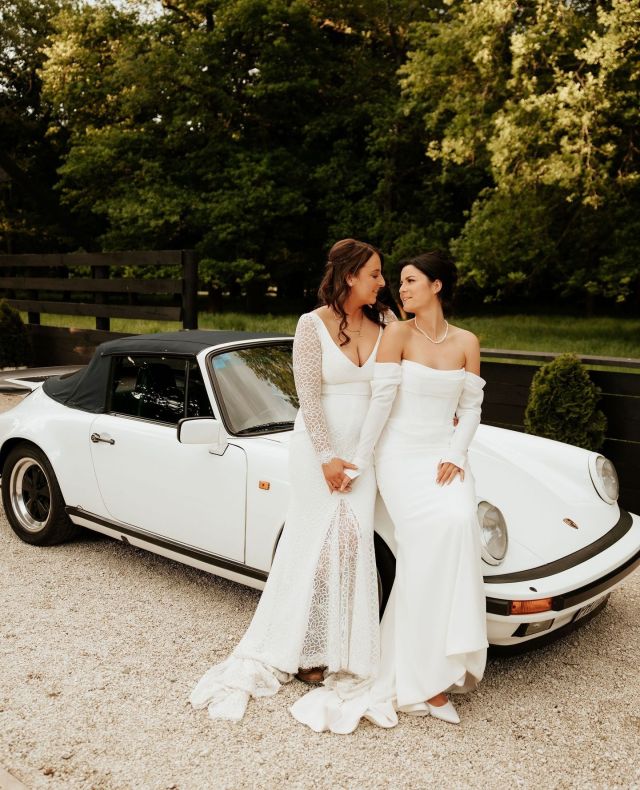 Real Brides // Katie & Hayley 💕⁠
⁠
📷️: @susannahblatchford