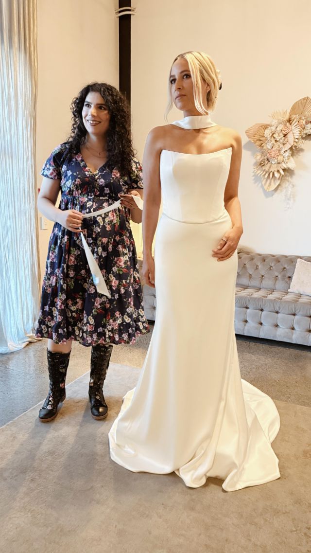POV: Kara just told you the Whittaker Corset + Nix Skirt combo is the one.
And honestly? She’s convincing.⁠

Boned corset that snatches. A skirt  in luxe fabric that says main character energy. ⁠
⁠
Kara breaking it down might be the best reel you watch today.⁠
Come see why everyone’s obsessed.

——

#PaperswanBride #nzweddings #kyhabride #wellingtonweddings #aucklandweddings #christchurchweddings #bridalreels