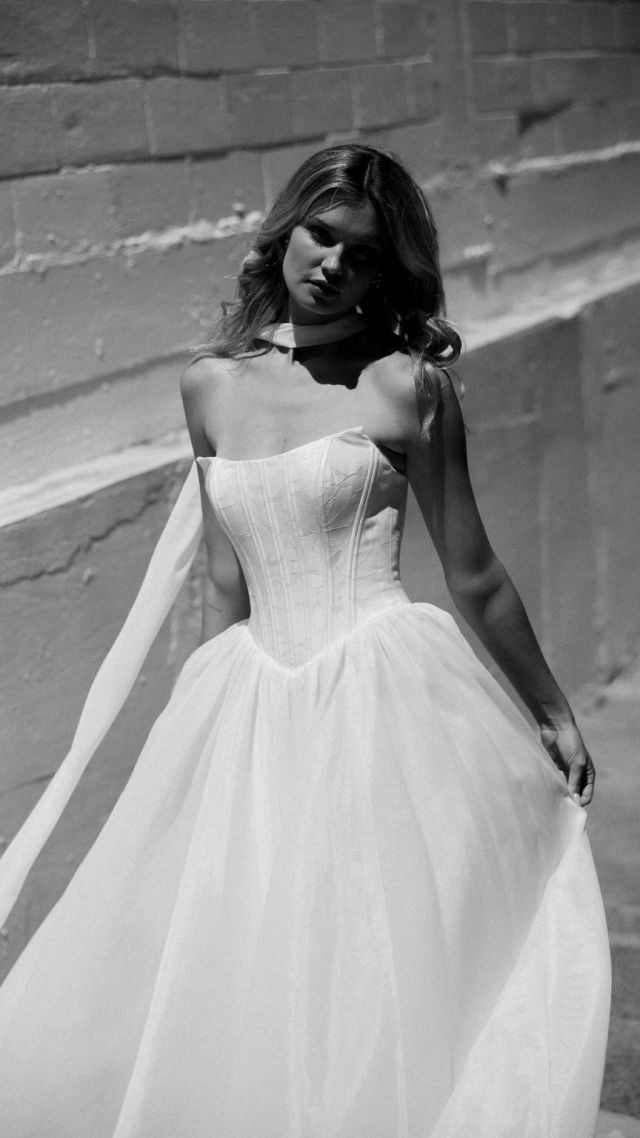 Ariane is a modern interpretation of a classic gown. She’s playful, dreamy and designed to be worn on your special day.

.
.
.
.
#paperswanbride #heracouture #nzwedding #nzbride #bridalreel #bridaltrends