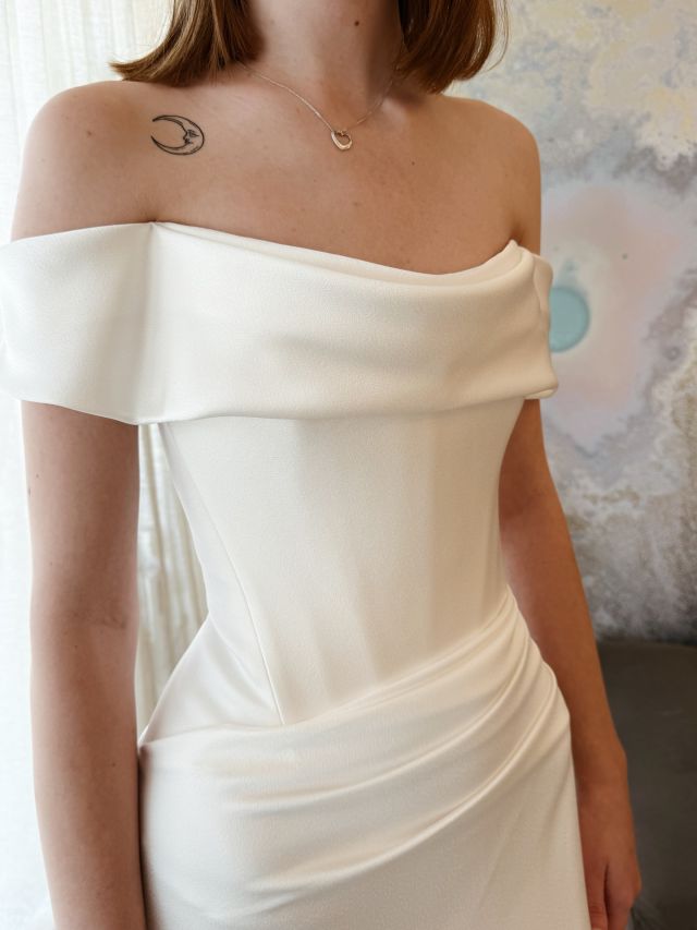 We’re not saying that we have a favourite @mwlbride gown, but if we did.. BROOKS would definitely be up there. 🔥

Available in Wellington.

Off the shoulder wedding dress, Wellington Brides, MWL Bride. Brooks gown